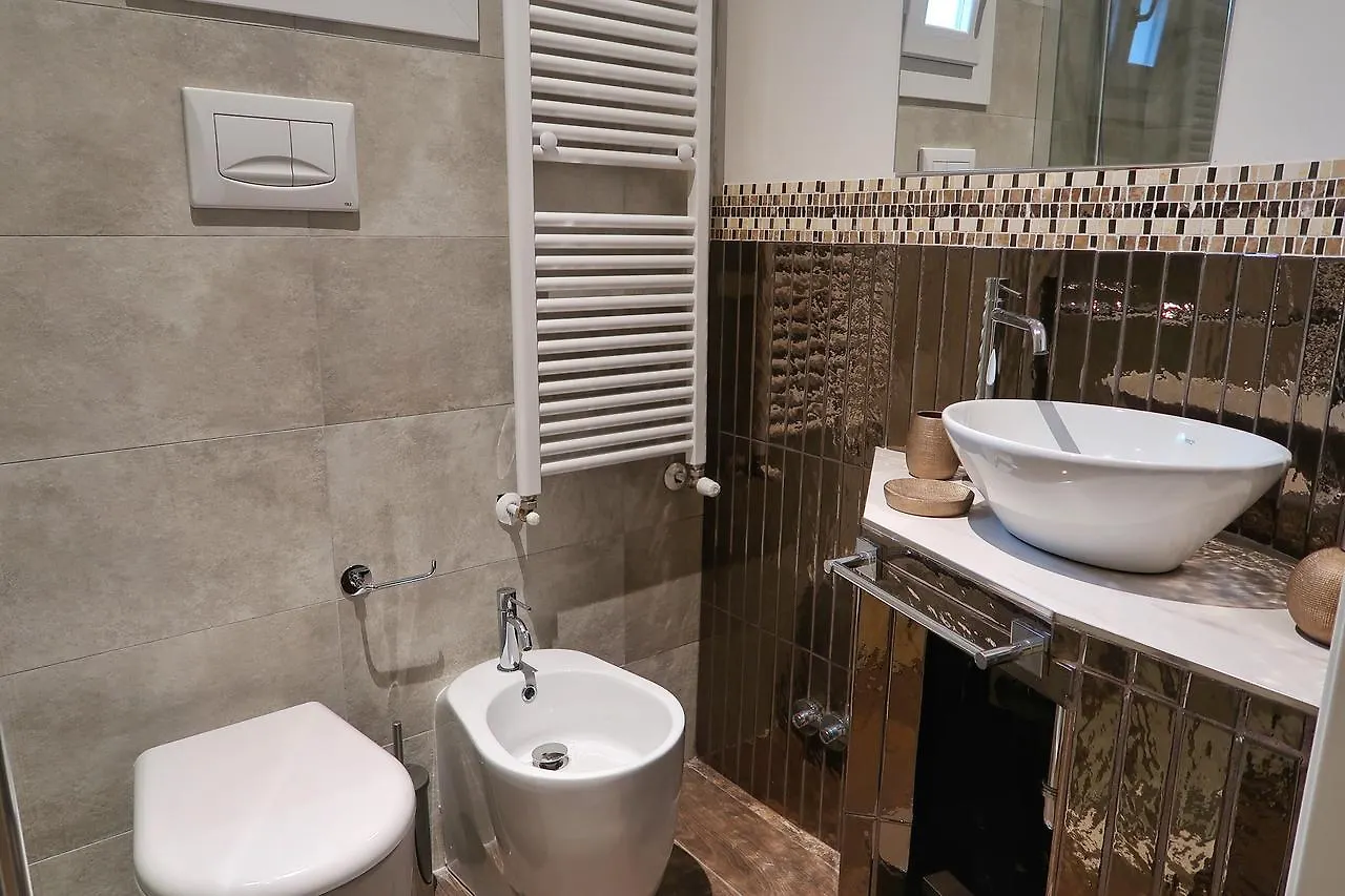 Maglo Station Bed and Breakfast Bologna Bed & Breakfast